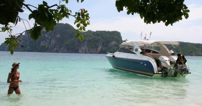 Phuket Private Boat Charter
