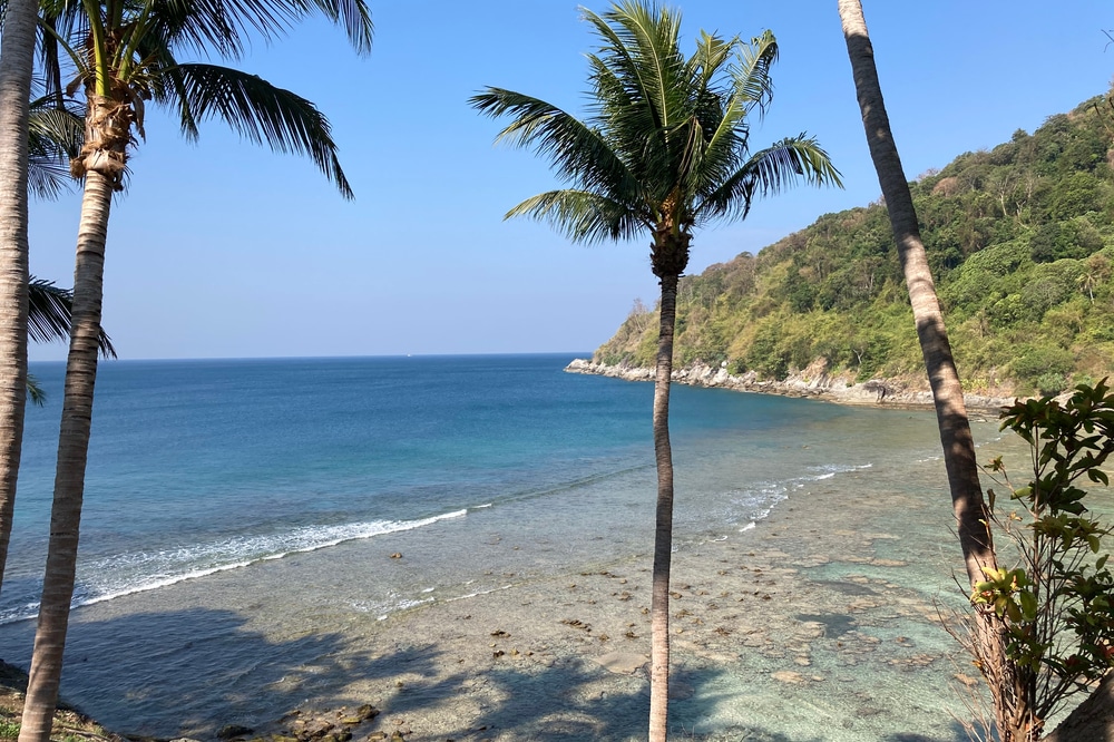 Merlin Beach in Phuket-1